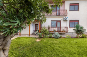 Apartments with a parking space Valbandon, Fazana - 23659